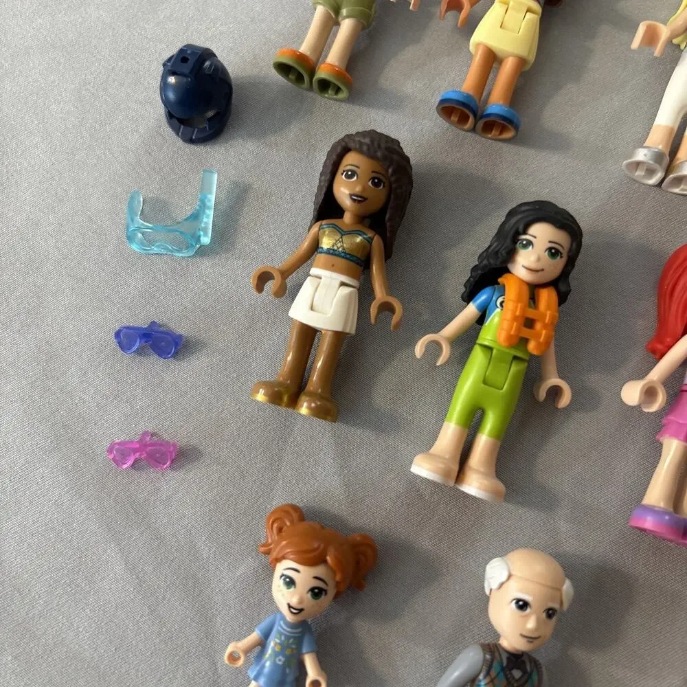 Lego Friends Random Female Girl Accessories Minifigures Marcel Ava, Lot of 12